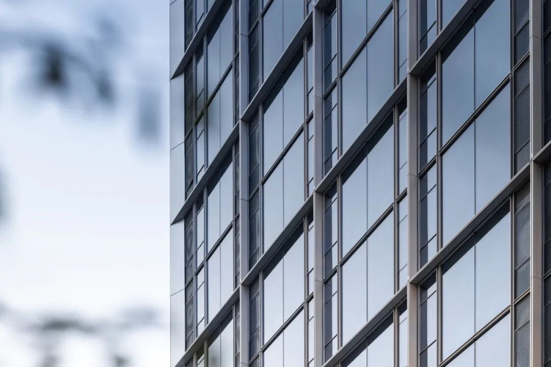 杭州高端·住宅公寓：300㎡大平層，大玻璃+金屬鋁板的外立面設(shè)計(jì)